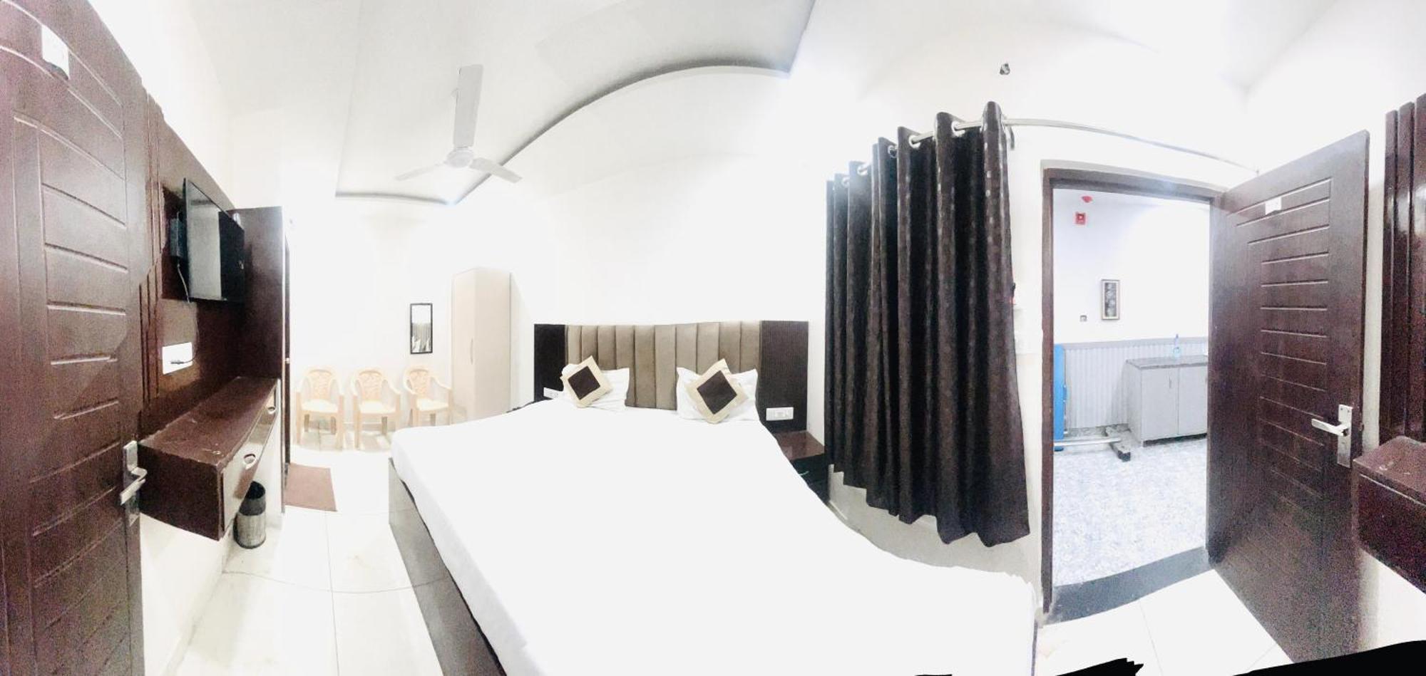 Hotel Green Apple Bareilly Luaran gambar