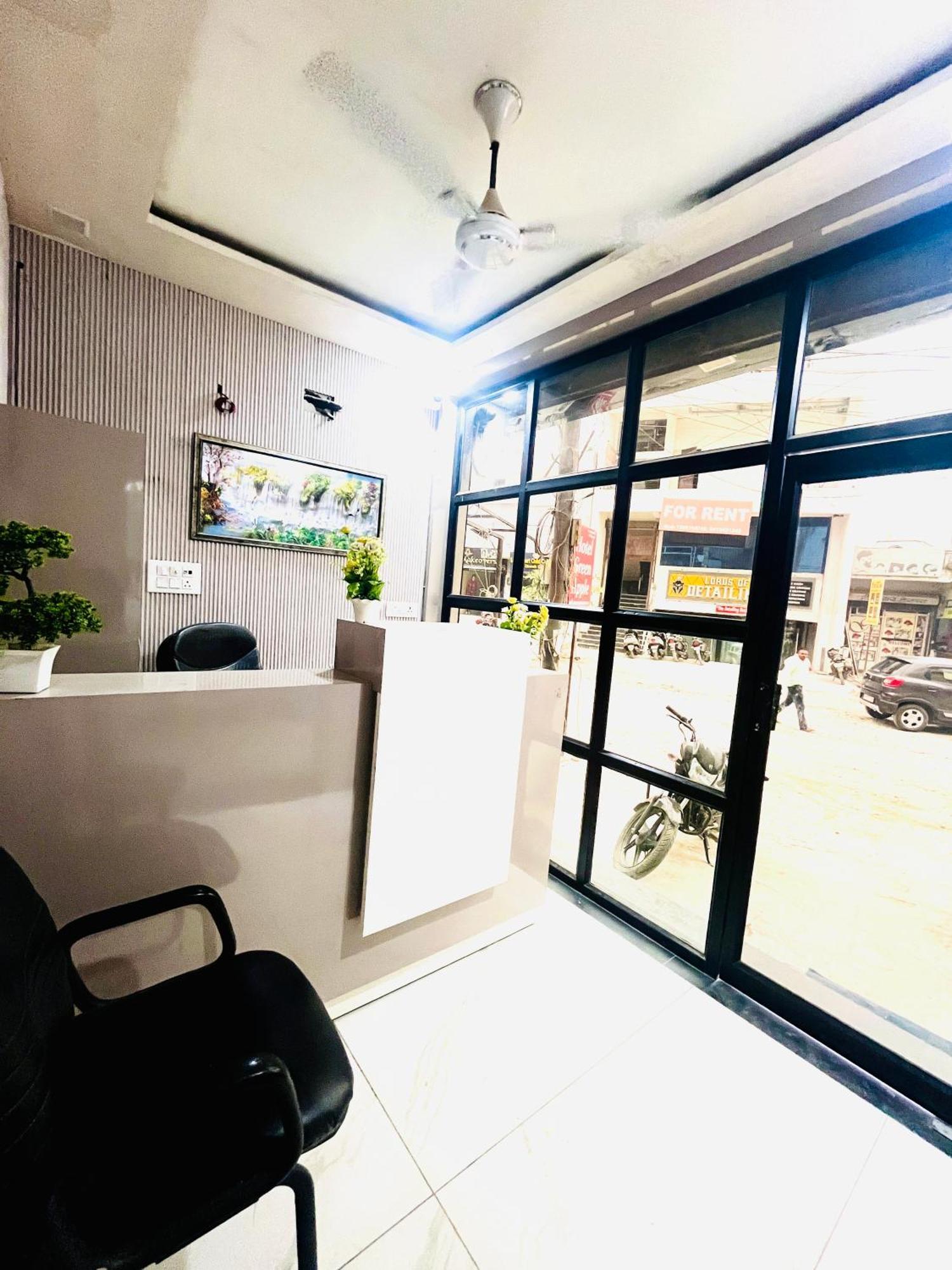 Hotel Green Apple Bareilly Luaran gambar