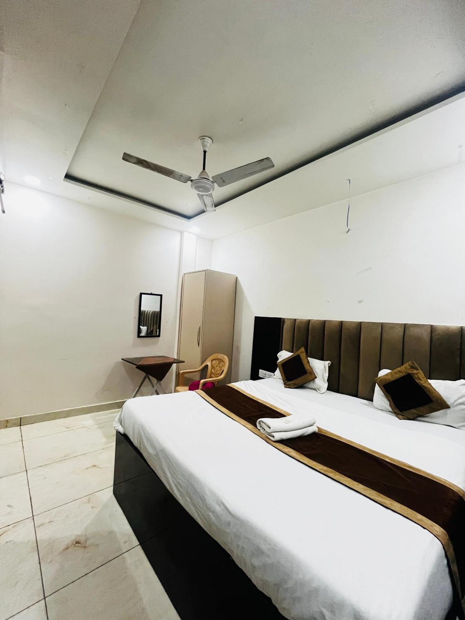 Hotel Green Apple Bareilly Luaran gambar